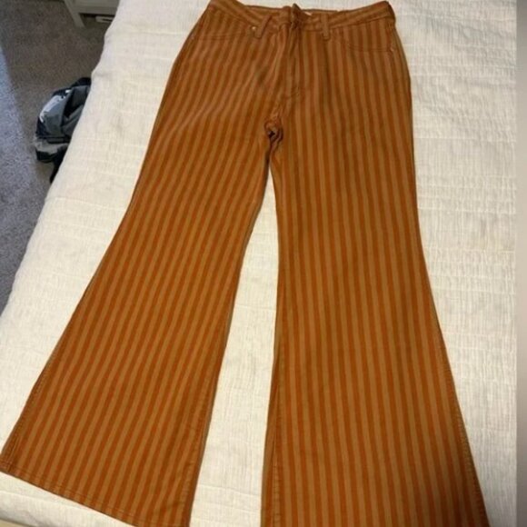 Wrangler Women's Wanderer 622 High Rise Flare Jeans Size 26, NWOT - Picture 3 of 3